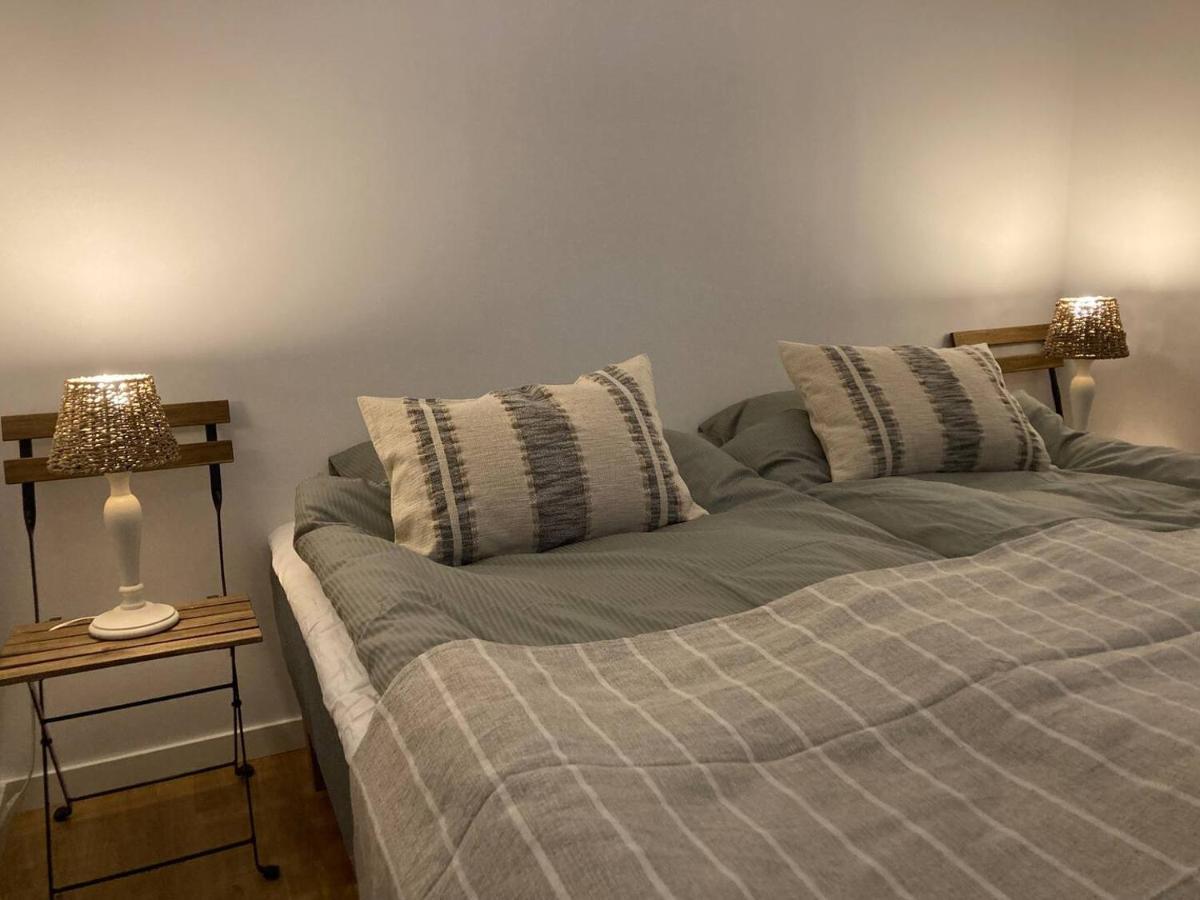 Enkelheten I Kivik Luaran gambar